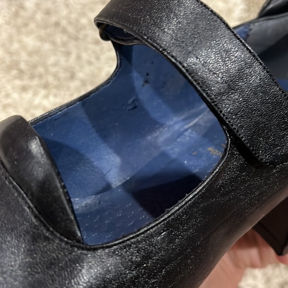 Mary Jane Vintage Leather Pumps - Picture 5 of 7